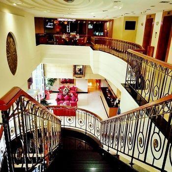 Treva International Hotel Jacarta Exterior foto